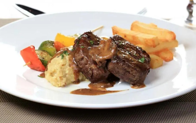 Best Western PLUS Fursan Hotel