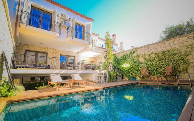 9 Alacati Boutique Hotel