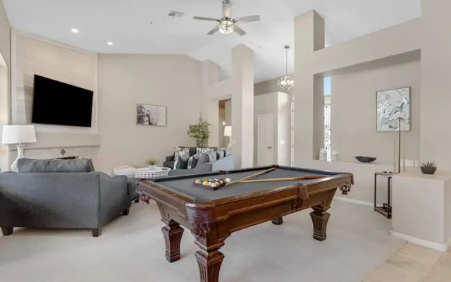 Amazing Home in Great Location W/backyard Oasis!