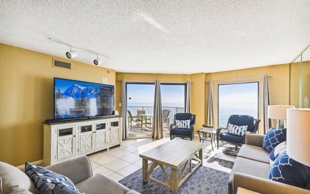 Inlet Reef 503 2 Bedroom Condo by RedAwning