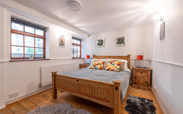 Hummingbird Maisonette by Robin Estates