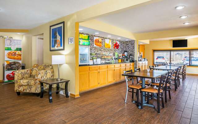 Quality Inn & Suites Greensburg I-74