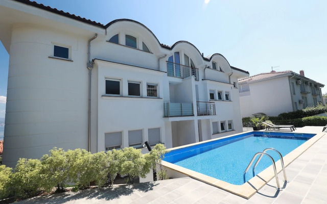 New Luxury Apartments