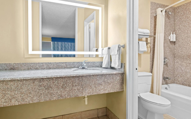 Days Inn by Wyndham Lafayette Near Lafayette Airport