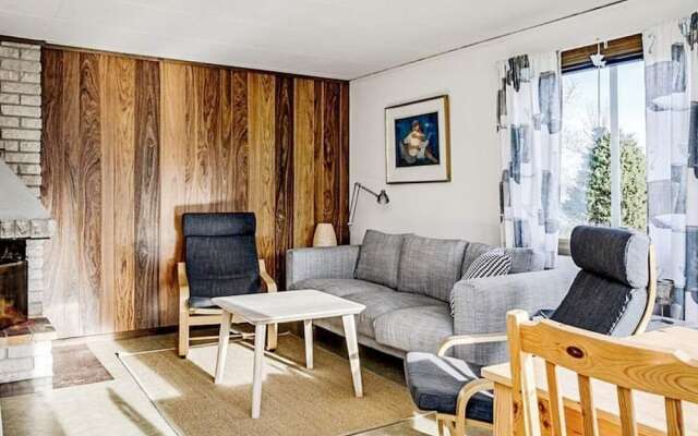 6 Person Holiday Home in Löttorp