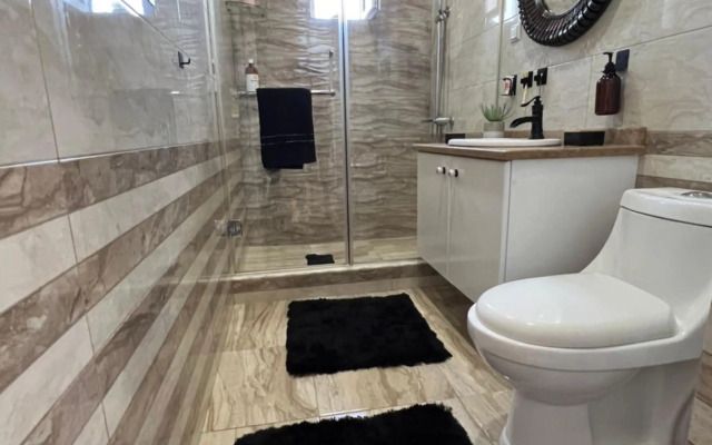 Yerevan Modern Holiday Apartment