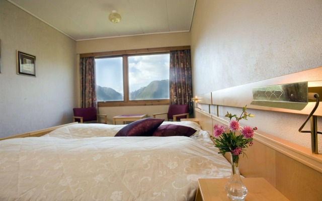 Dragsvik Fjordhotel
