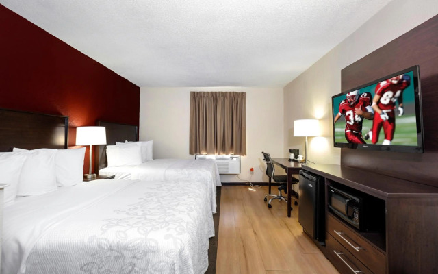 Red Roof Inn PLUS+ & Suites Opelika