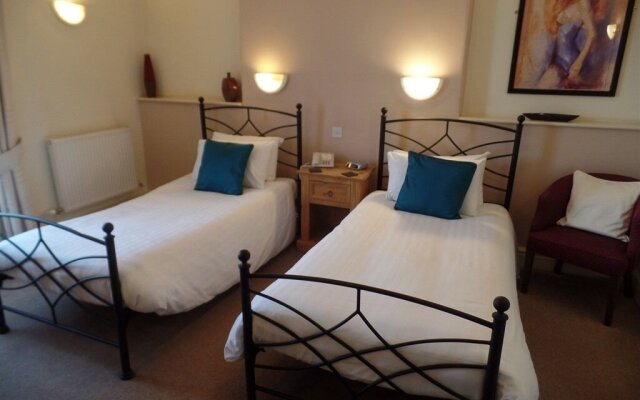 The Dodington Lodge