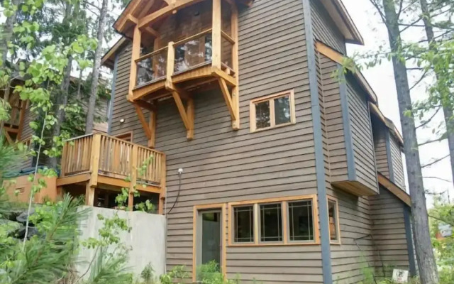 Mountain Town Properties White Wolf 4