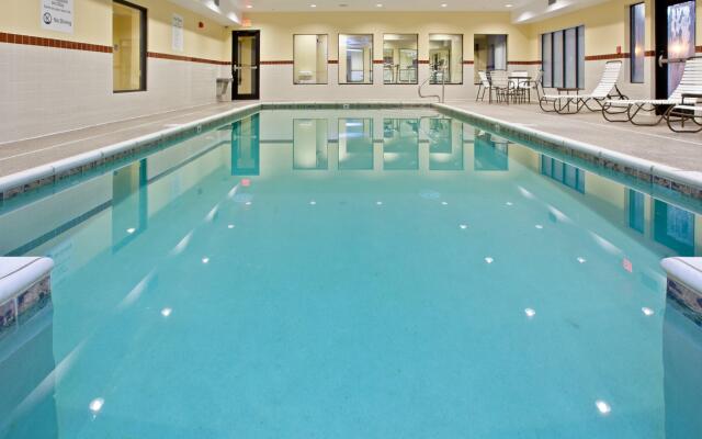 Holiday Inn Express Hotel & Suites Shelbyville Indianapolis by IHG