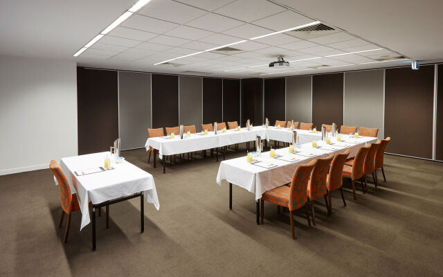 Melbourne Dandenong Central Apartment