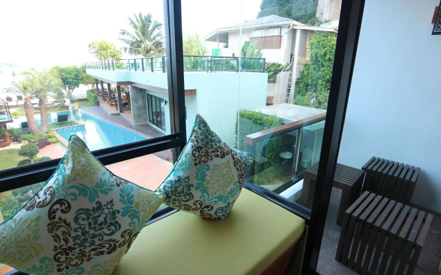 Phi Phi Nice Beach Hotel Hip