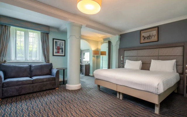 London Chigwell Prince Regent Hotel, BW Signature Collection