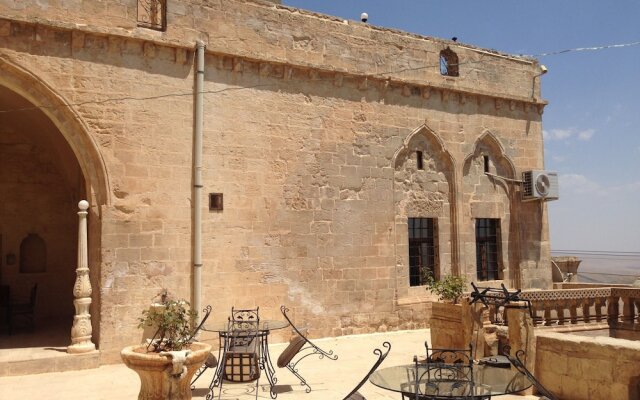 Kasr-I Abbas Hotel