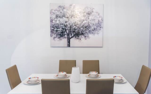 Paradise Promenade Apartment