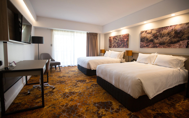 Crowne Plaza Alice Springs Lasseters by IHG