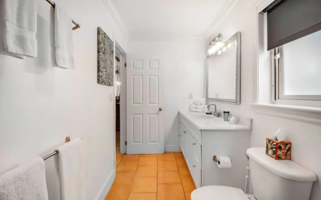 Pineapple Fields Boutique Condo Hotel