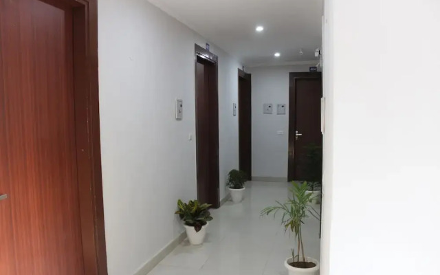 Aura Luxury Studio Near Artemis Hospital