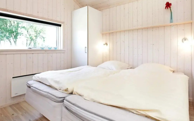 Beautiful Holiday Home in Nature