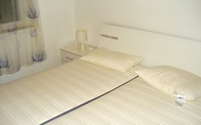 Apartment With 2 Bedrooms in Pula, With Furnished Terrace and Wifi - 2 km From the Beach