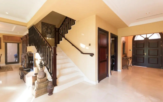 The Palm Jumeirah Villas - Frond A