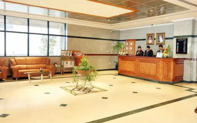 London Creek Hotel Apartments