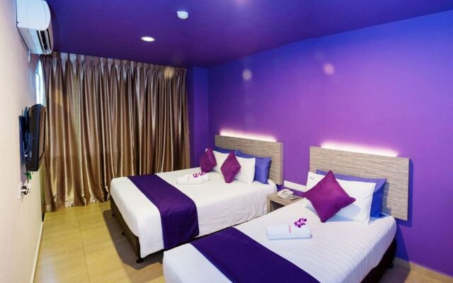HereHotel Dormitory