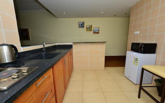 Lotuston Furnished Apartments 2
