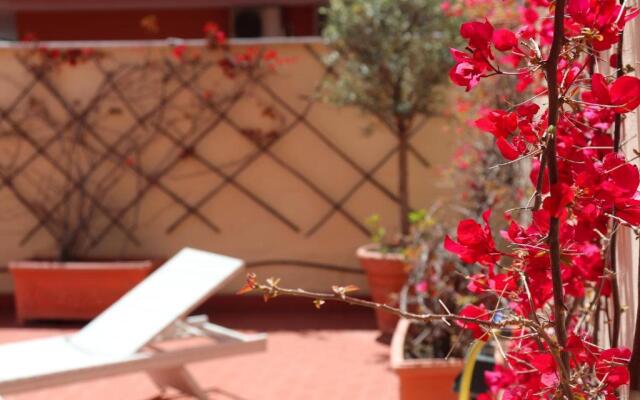 La Terrazza Parco Lauro Apartment