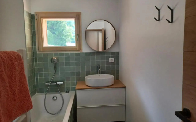 Semi Detached Chalet For 8 With Balcony & Garden