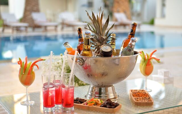 Villa Blanche Otel