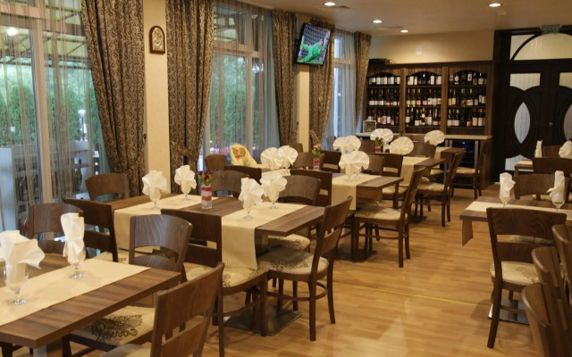 Hotel Zaara