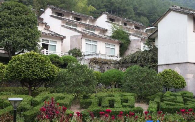Tiantai Hot Spring Resort
