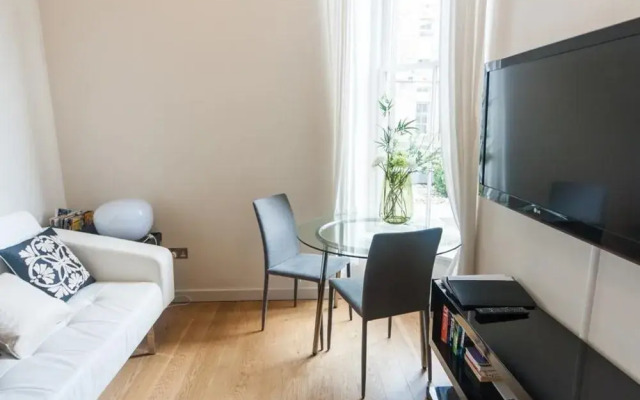 Quartermile Luxury Apartment