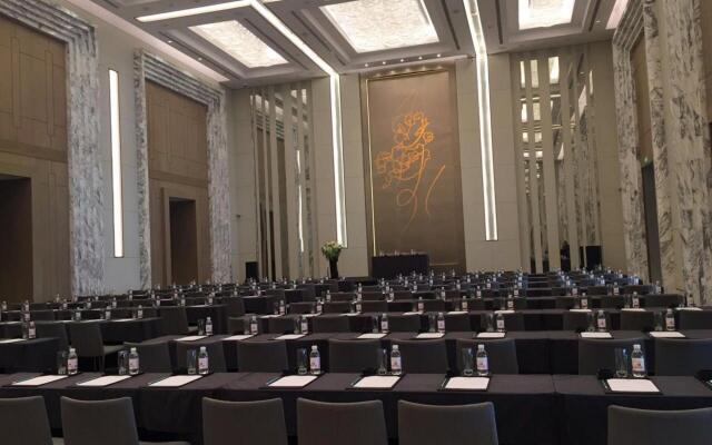 Hotel Plaza Carnival Qingdao