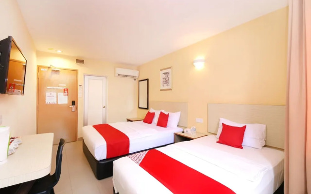 Super OYO 635 Seven Days Hotel