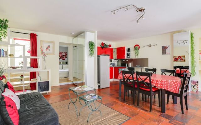 Lovely Apartment in Bayeux With Courtyard & Heating