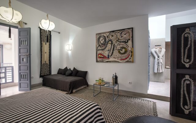 Riad Awa