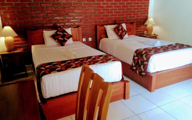 Oyo 1096 Bungalow And Restaurant Anda