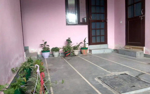 Goroomgo Herb Club Homestay Bhimtal