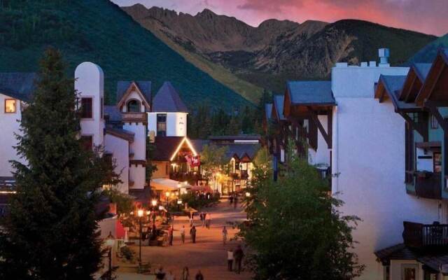 Lionshead Village - Landmark Condos 2 Bedroom