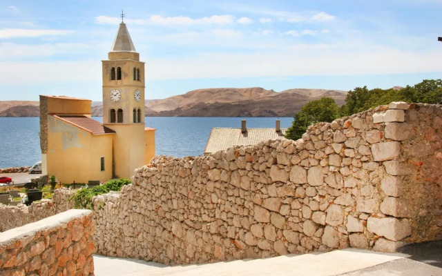 Seafront Apartment Sanja