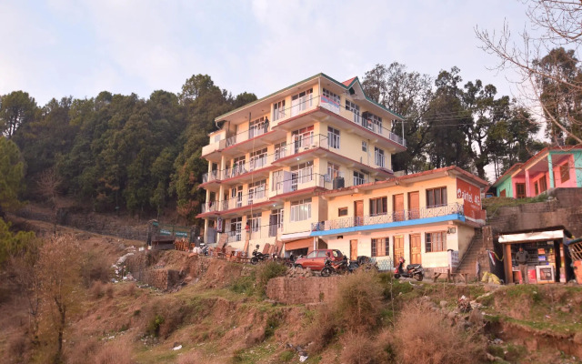 OYO 12157 Hotel Annapurna Guest House