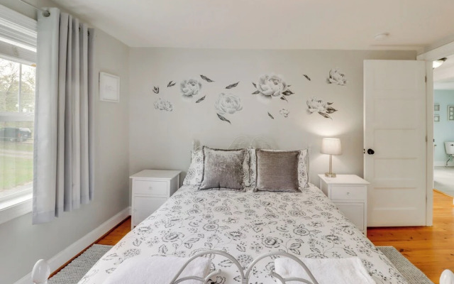 Warrenton Gem: Walk to Downtown!