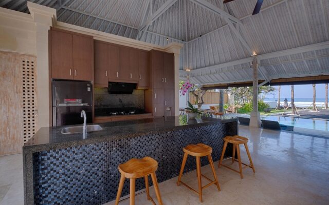 Kutus Kutus Saba Beach Villas