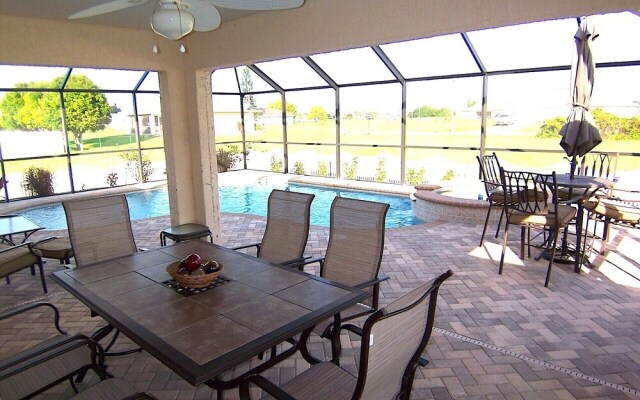 SEA Star Villa 1006