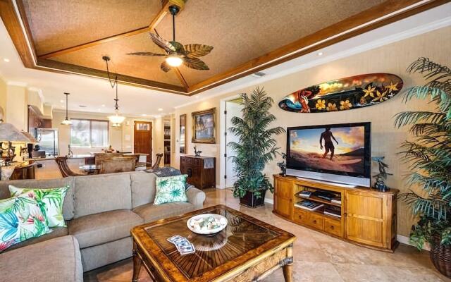 Waikoloa Beach S J32 2 Bedroom Condo by RedAwning