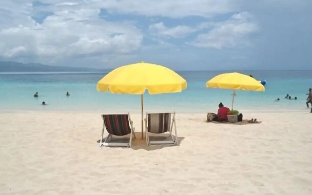 Irie Beach Studio