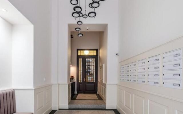Palace Dlazdena Central Apartment - New Town